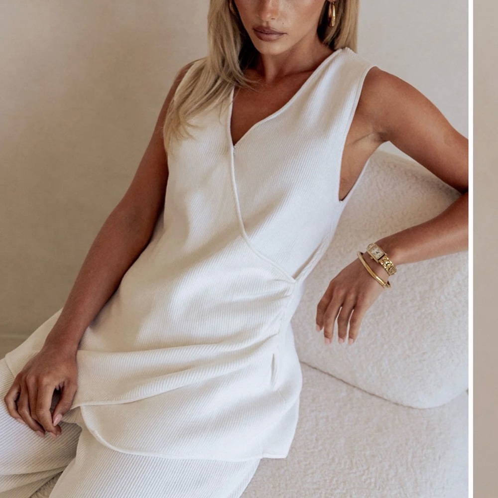 Sabo Skirt White Tunic Top